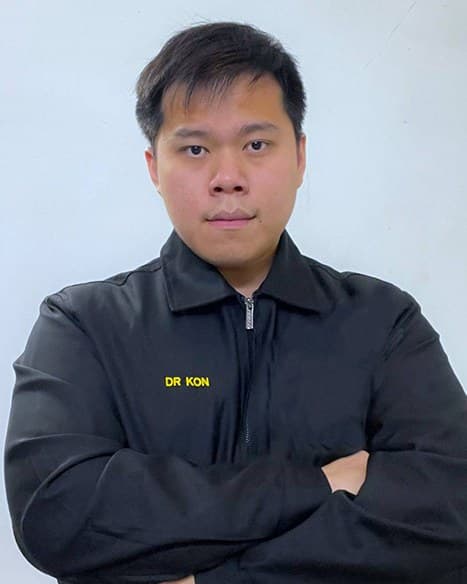 Chye Clinic 医生 Dr. Kon Wei Hau 的照片。